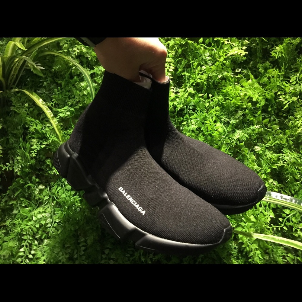 Balenciaga  Speed Trainer. SIZE WOMEN 9.
